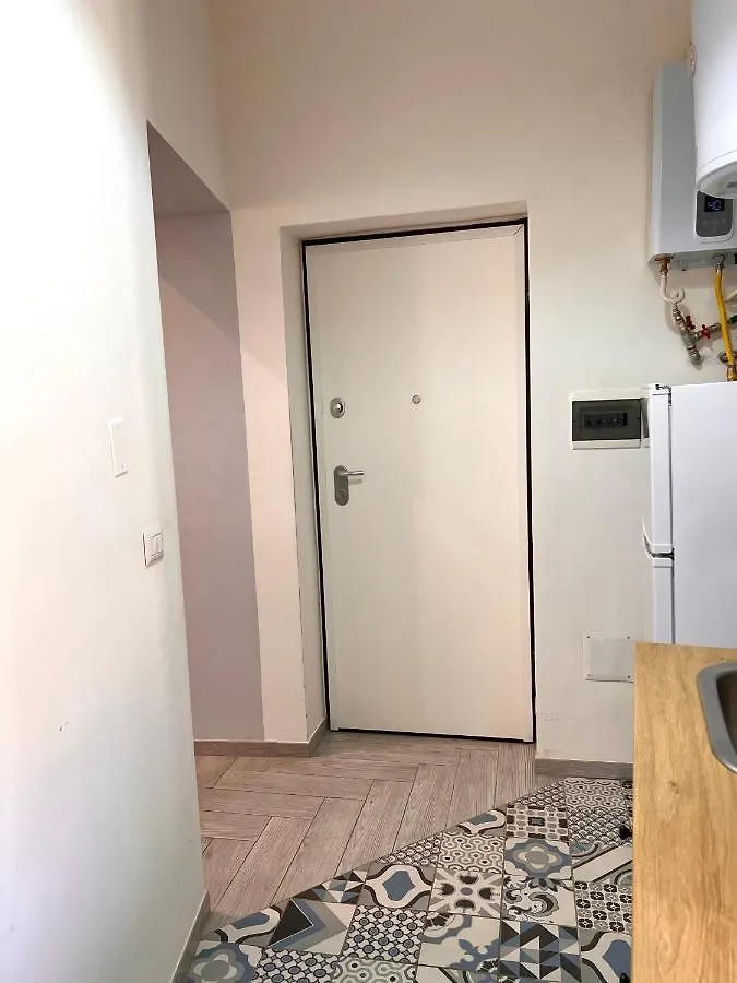 Vico Longo 25 - Ensuit Flat In The Heart Of Naples 0*,  Italie