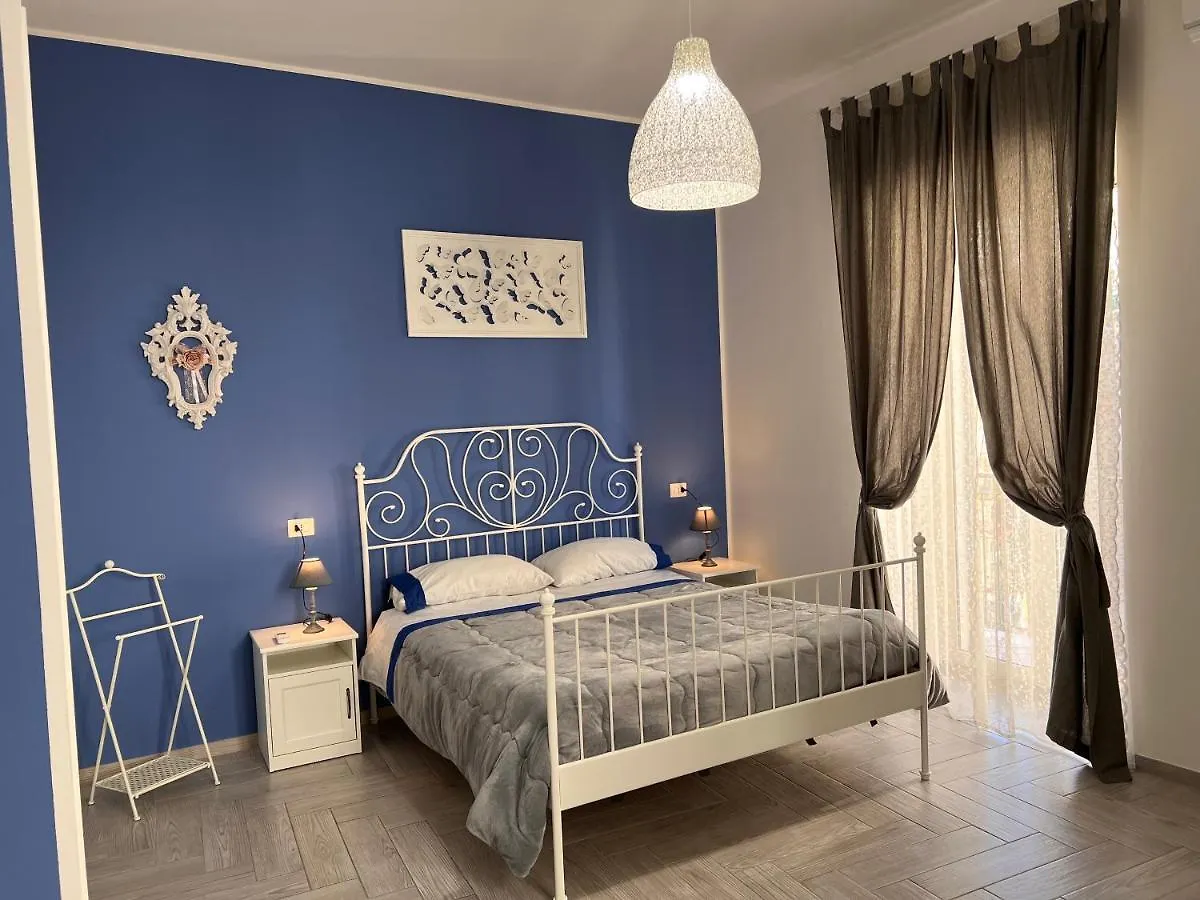 Vico Longo 25 - Ensuit Flat In The Heart Of Naples Apartment